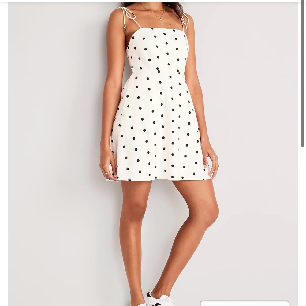NWT Old Navy Black and White Polka Dot Mini Dress